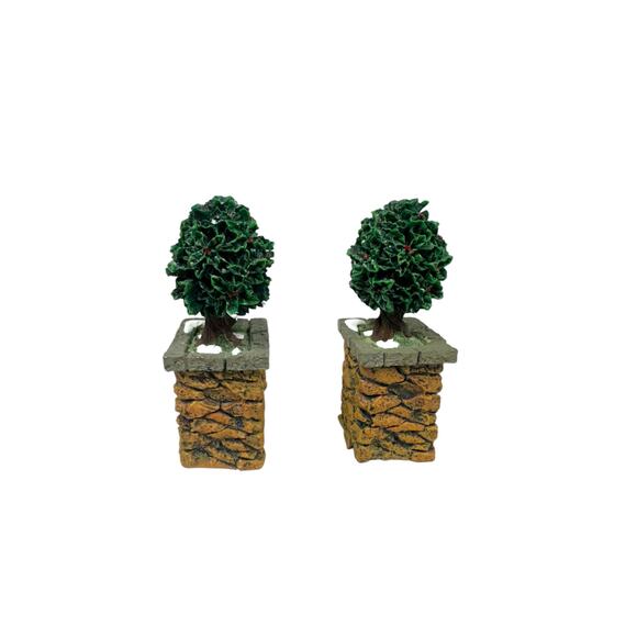 Dept. 56 Village - STONE CORNER POSTS with HOLLY TREE - #52649 - Picture 3 of 4